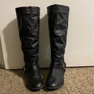 Women Black Boots